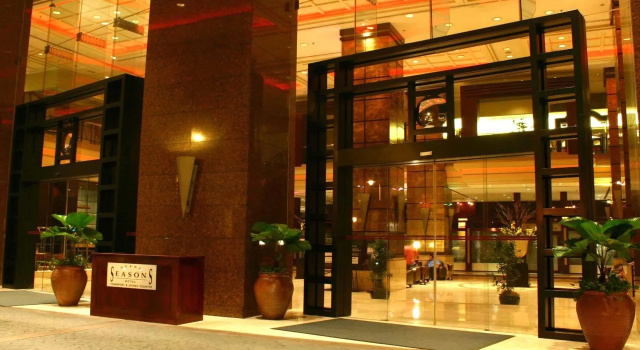 Grand Seasons Hotel Kuala Lumpur, Забронировать Отель Отели Федеральной территории Куала-Лумпура с парковкой, Парковка