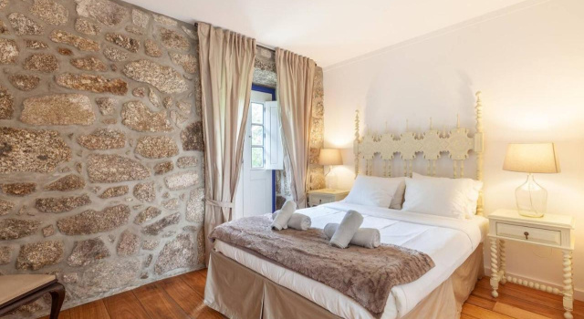 Eido do Carvalhoso, Rezervați Casă de vacanță Arcos de Valdevez 