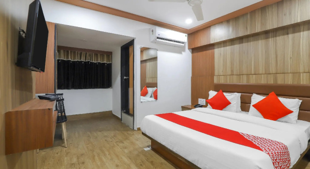 Люкс Standard OYO 75323 Hotel Shree Nivas