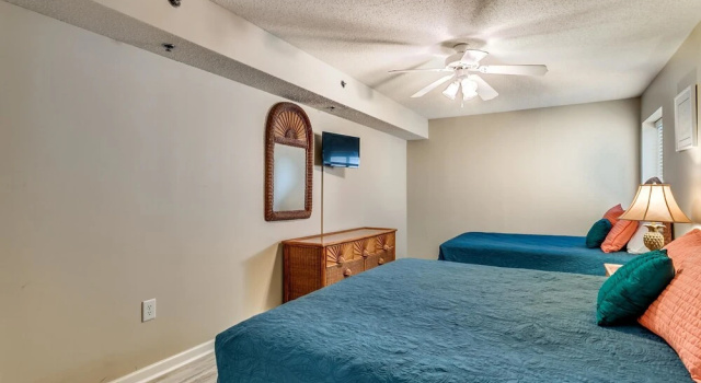 Crescent Shores N - 702 Apartment 3
