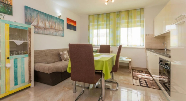 Stunning Apartment in Bibinje With 3 Bedrooms, Wifi and Outdoor Swimming Pool, Забронировать Апартаменты/квартира Отели Задарской жупания с бассейном, рядом с Пляж Бибинье, Бассейн
