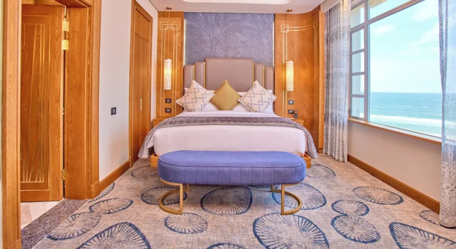 Номер Executive Suncoast Hotel & Towers