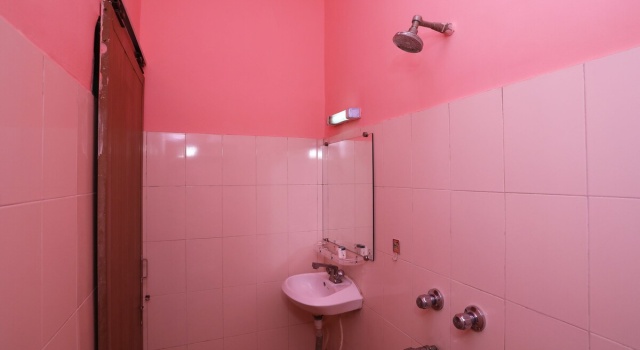 Oyo 24081 Hotel Lata Palace And Resort, Забронировать Курортный отель Отели Малпура 3 звезды, 3*