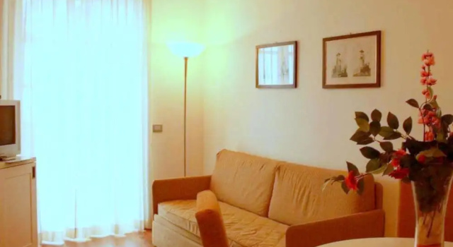Elegant Apartment in Meina With Lake View, Забронировать Апартаменты/квартира Отели Пьемонта с завтраком, Завтраки