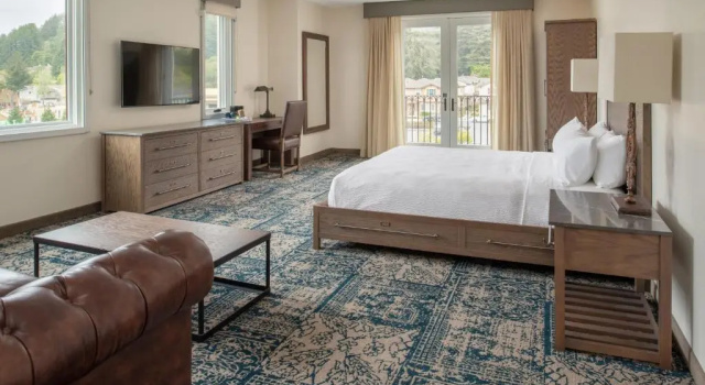 Двухместный люкс Four Points by Sheraton Santa Cruz Scotts Valley