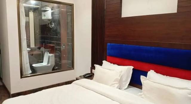 Номер Deluxe JJK Rukmini Vilas Hotel & Banquet