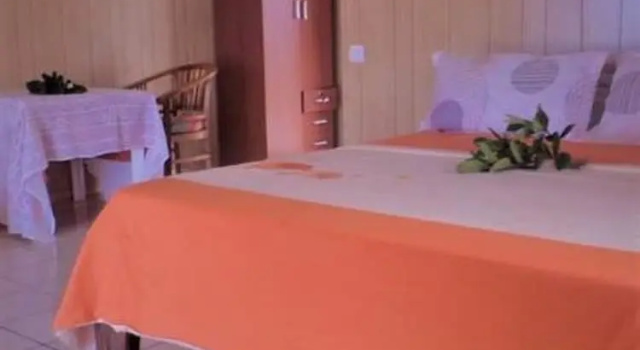 Bungalow rannan tuntumassa Pension Atger