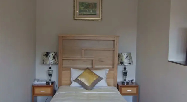 Одноместный номер Standard Melrose Apartments