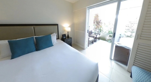 4111 Beach Club Direct Pool Access, Забронировать Отель Отели Cairns and Northern Beaches с бассейном, Бассейн