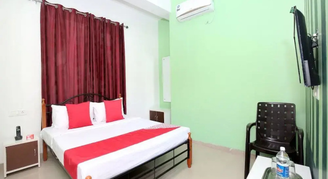 Hotel Riyasat By OYO Rooms