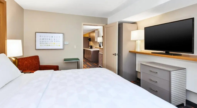 Люкс Holiday Inn & Suites - Toledo Southwest - Perrysburg by IHG