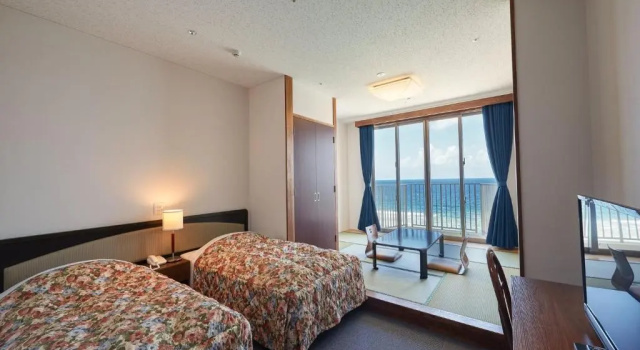 Семейный номер Standard с видом на море Hotel Miyuki Beach