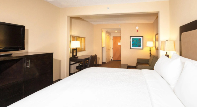 Двухместный номер Standard Holiday Inn Express Hotel & Suites Jacksonville Airport by IHG