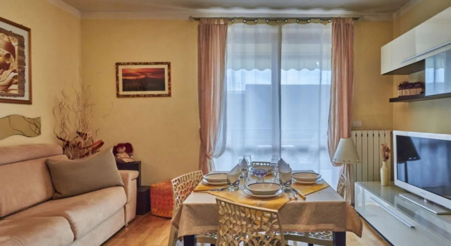Apartment Daniela Sirmione, Забронировать Апартаменты/квартира Отели Ломбардии с парковкой, Парковка