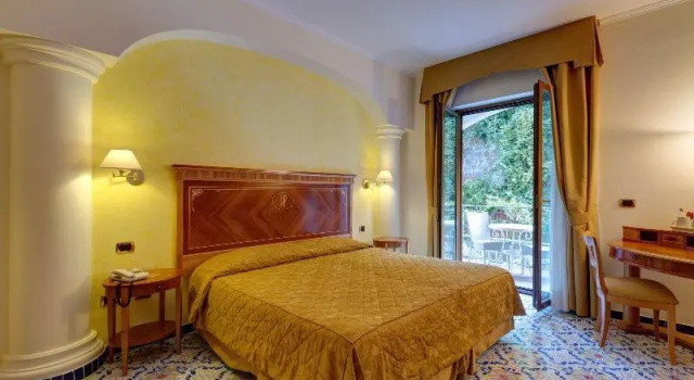 Двухместный номер Economy Grand Hotel President