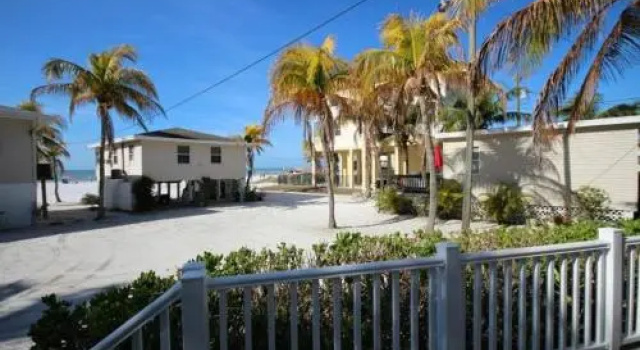 60 Ave E, Забронировать Апартаменты/квартира Апартаменты Fort Myers Area, Апартаменты/квартира