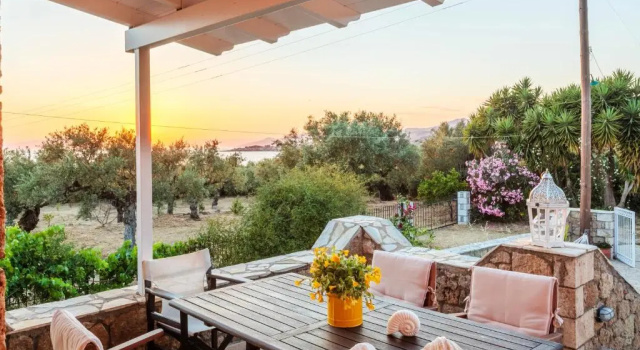Коттедж Mani\s Aura Seaside - Paradise Villa With Garden