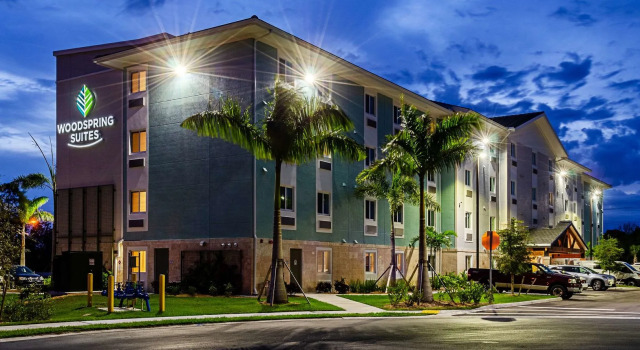 WoodSpring Suites Naples