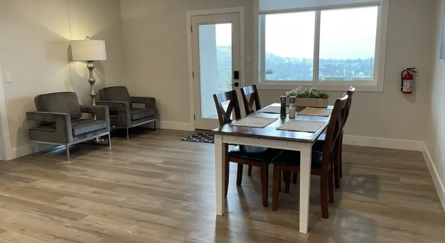 Shannon Heights B&B, Забронировать Отель «постель и завтрак» Уэст-Келоуна Okanagan Valley