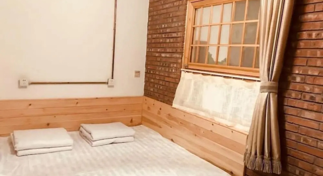 Manhong's Private Courtyard