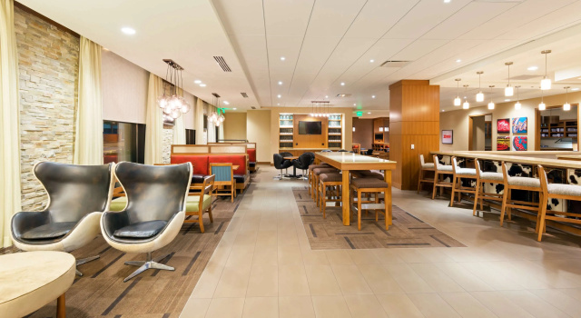 Hyatt Place Nashville Downtown, Забронировать Отель Отели Нэшвилл 3 звезды, рядом с Музей Пэтси Клайн, 3*