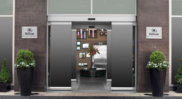 Hilton New York Fashion District, Rezervovat Hotel Chelsea Lower East Side, blízko Fashion Institute of Technology