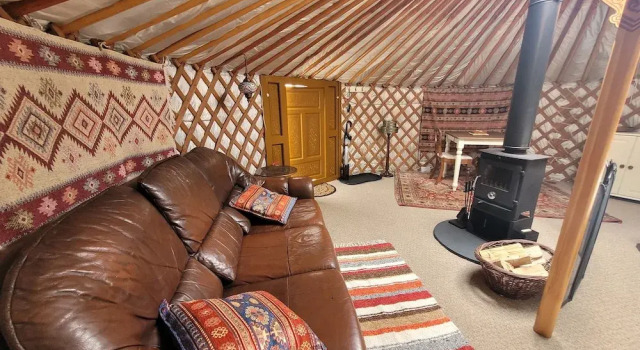 Go Eco Glamping, Забронировать Кемпинг Лампетер Ceredigion