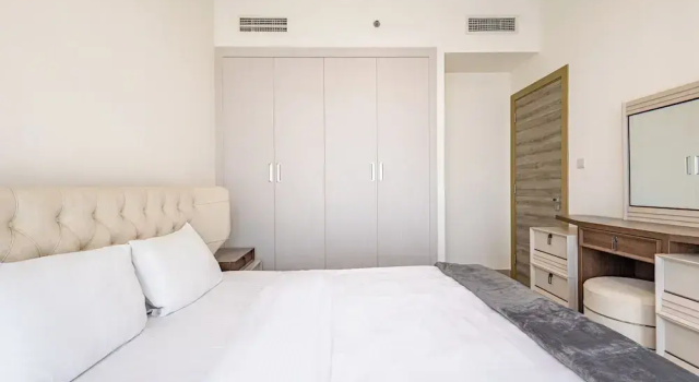Superhost  Stylish 1BR in Bloom Tower, Rezervați Apartament Dubai Dubai Emirate