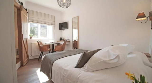 Двухместный номер Standard Logis Hotel Restaurant la Hutte Lurette