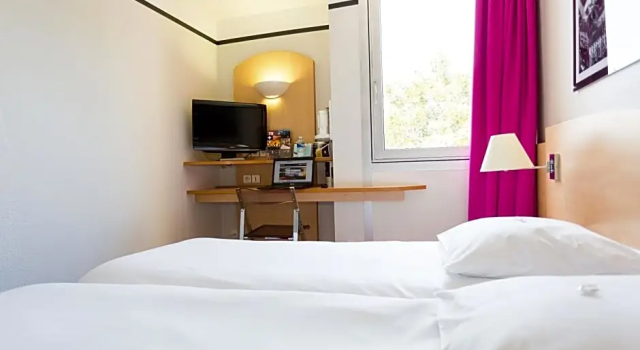Семейный номер Standard Hotel inn Grenoble Eybens Parc des Expositions Ex Kyriad