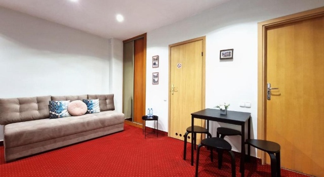 Апартаменты Helvetia Plus B&B - PRIVATE ROOMS and APARTMENTS