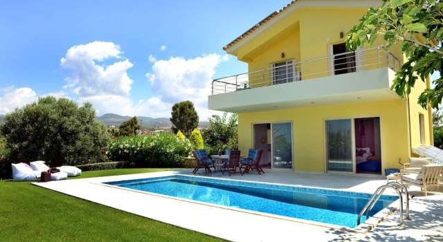 Вилла с 5 комнатами с видом на море Dimitras Villas