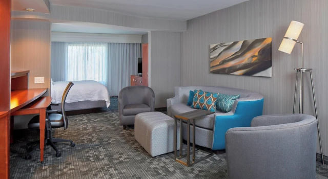 Люкс Courtyard by Marriott Albany Thruway
