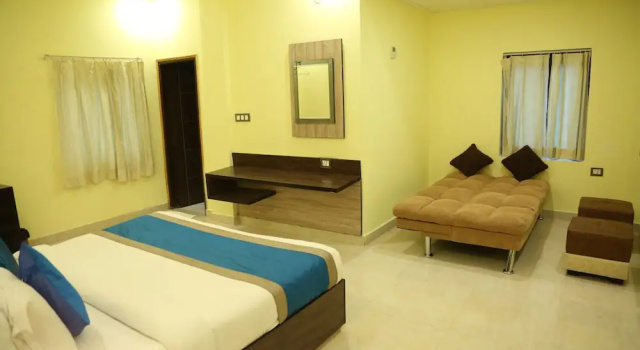 Студия Executive Hotel Gupta Inn
