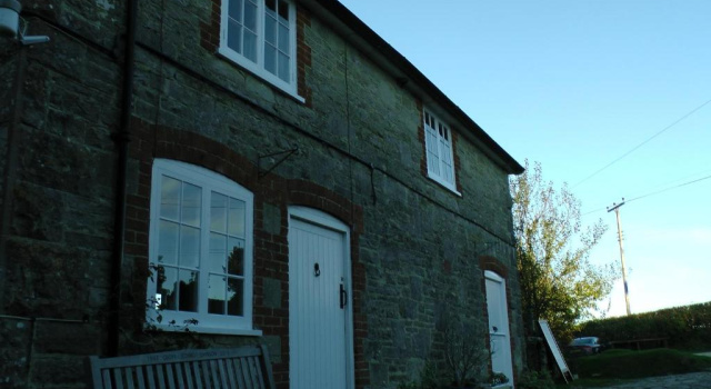 Cottage Compasses Inn
