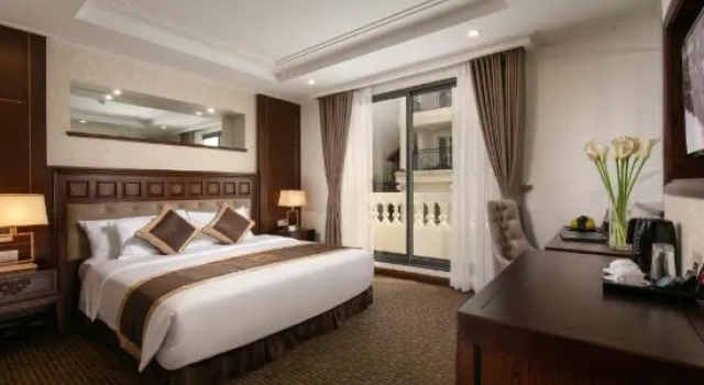 Двухместный люкс Executive с балконом Rex Hanoi Hotel