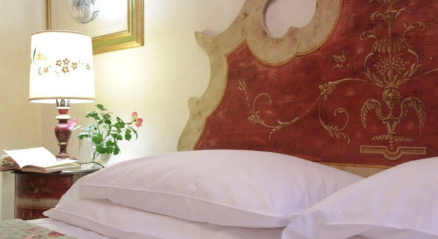Апартаменты Domus Giorgio Authentic 1600's apt with Stunning Garden and Rooftop