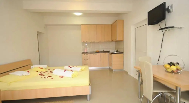 Andjela Apartments, Забронировать Апартаменты/квартира Отели Рафайловичи с парковкой, Парковка