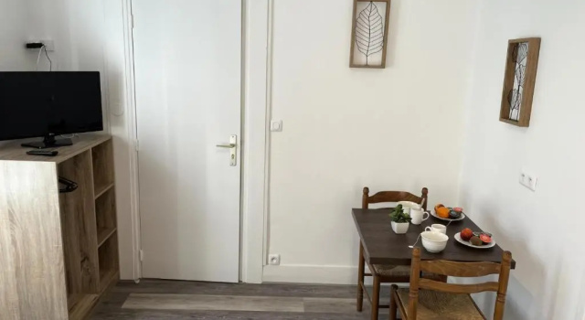 Résidence Ensoleillée - Studio pour 2 Personnes 924, Забронировать Апартаменты/квартира Экс-ле-Бен Озеро Бурже