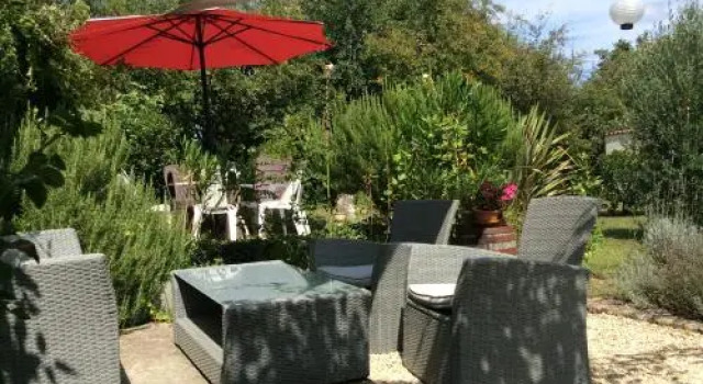 La Belle Lavande, Reservar Hotel Chenommet 