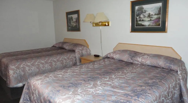 Четырёхместный номер Standard Perfect Inns & Suites