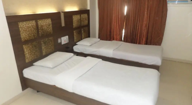 Hotel Rishi Residency Mumbai