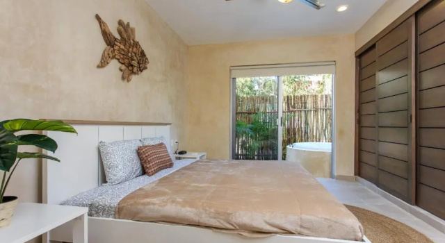 Апартаменты Charming Nature-Inspired Condos with Sultry Surroundings by Stella Rentals
