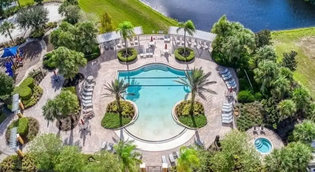 Коттедж 6 Bed Private Pool Area Pool, Spa, Game Room 6 Bedroom Home by Redawning