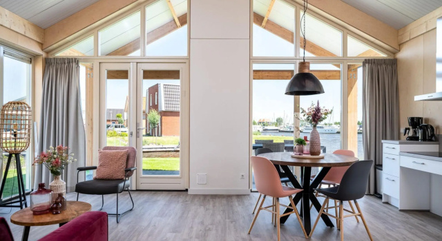 Disabled house on the water, on a holiday park in Friesland, จอง โรงแรม Akkrum Frisian lakes