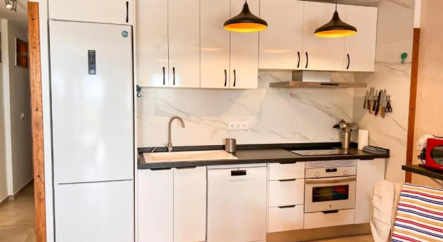 Апартаменты Tarifa Cozy House, Beach Front, Pool, Wifi