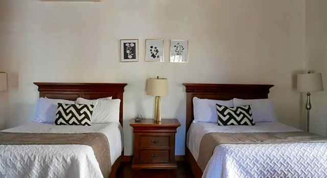 Полулюкс Hotel El Farol