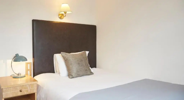 Одноместный номер Standard White Hart Hotel by Greene King Inns
