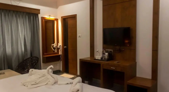 Hotel United Kites, Varaa Hotelli Aluru Bangalore