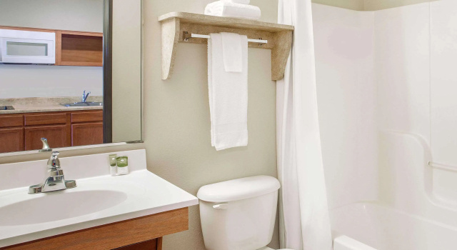 Четырёхместный люкс WoodSpring Suites Manassas Battlefield Park I-66